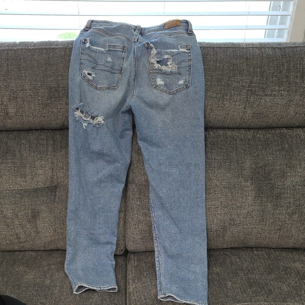 American Eagle Outfitters Light Blue Distressed Boyfriend Jeans